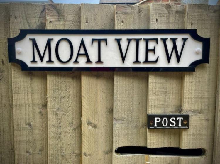 Moat View Free Parking, Central, Ev Plug Йорк Экстерьер фото